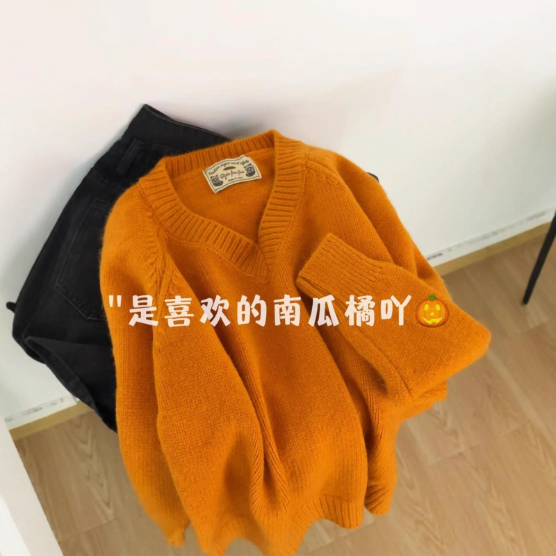 Pumpkin Orange Whitening Soft Waxy V Neck Pullover Knitwear for Women in Autumn and Winter Lazy Style Thickeneded Outer Knitwear Top
