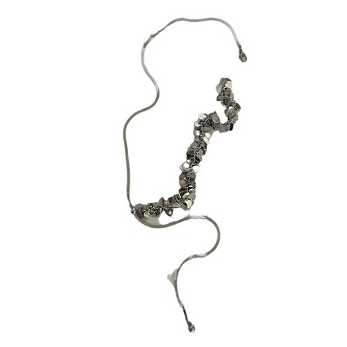 Love sequins pull-out necklace for women, design does not fade, light luxury titanium steel clavicle chain, internet celebrity temperament necklace