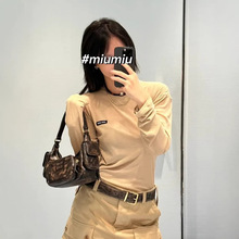 MiuMiu��ĸ�̽������e�ٴɫ����������|������A�I�L��T��Ů