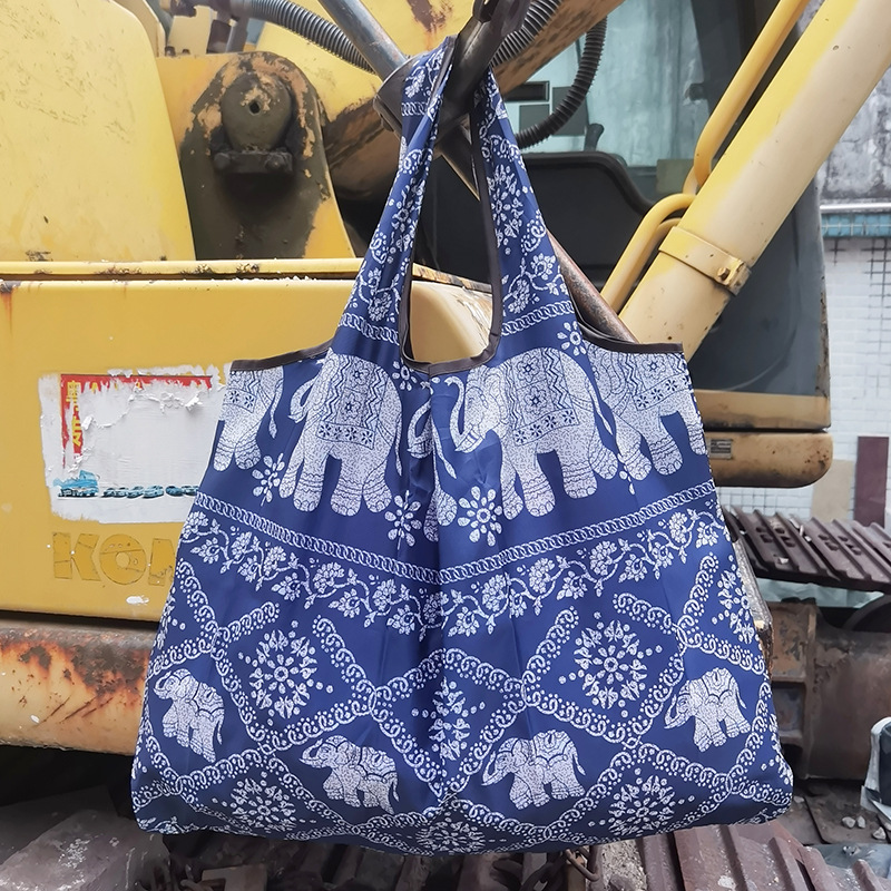 블루 격자 무늬 코끼리