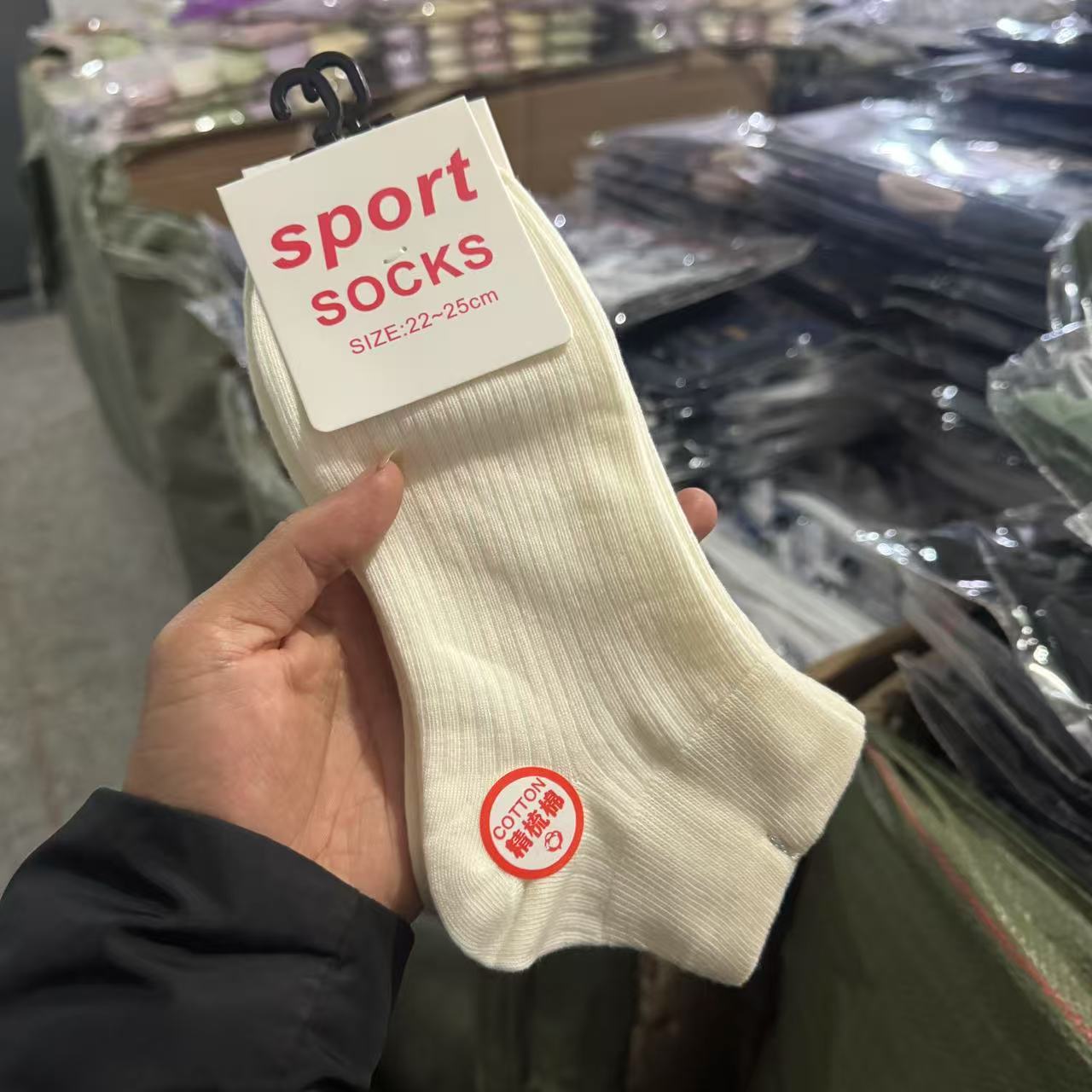 Calcetines de color al por mayor, calcetines de barco de mujer, calcetines de mujer coreanos transpirables de estilo fino de primavera y otoño, calcetines deportivos de tubo corto de verano, calcetines de algodón para niños