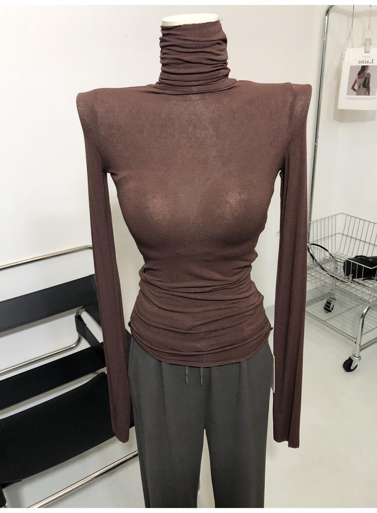 깊은 커피.