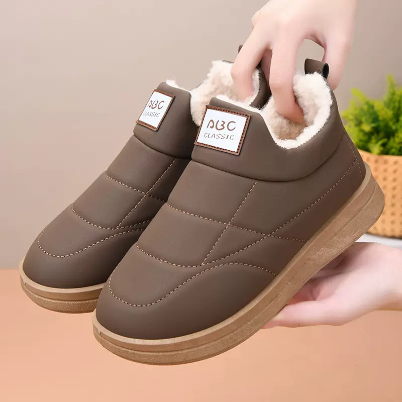 2025冬季新款防寒雪地靴加绒保暖加厚女棉鞋时尚轻便一脚蹬女短靴