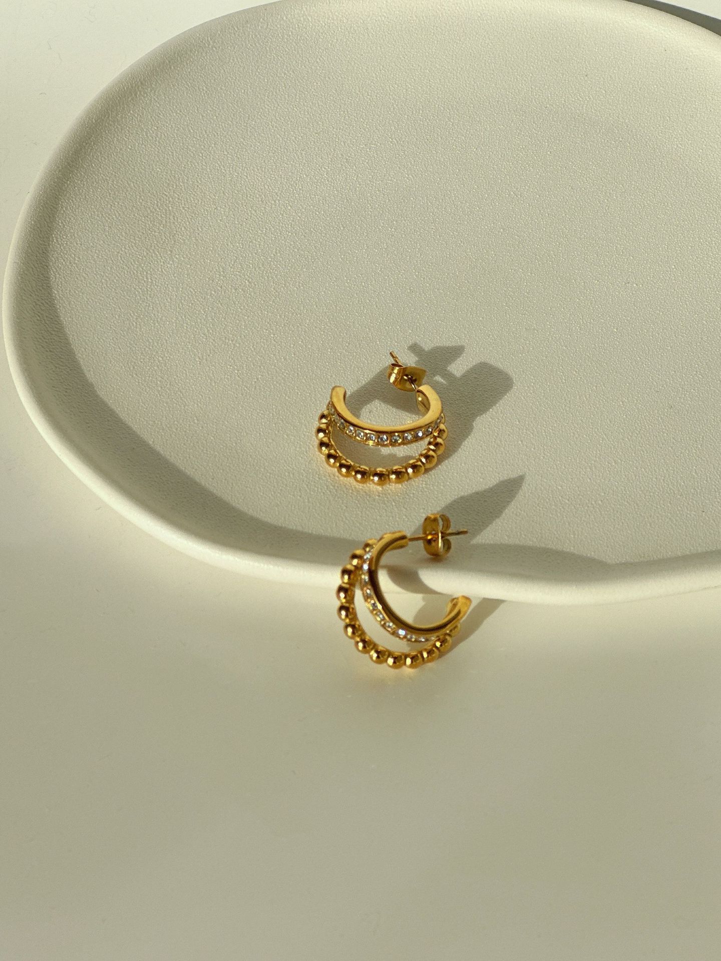 9g Weight 18K Gold Plated Plating Material Zircon Inlay Material Earrings Classification 1 Pair Quantity 1 Pair Sweet C Shape Plating Inlay Titanium Steel Zircon 18k Gold Plated Earrings