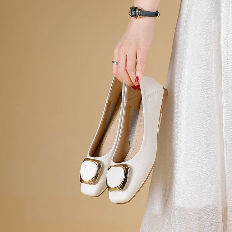 2026 primavera nueva red plana zapatos de soltero de mujer de hadas zapatos de trabajo de talón bajo cuadrados zapatos de beans perezosos