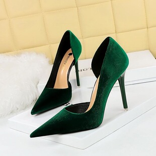 P 61178 Fashionable Evening Shoes �W�����s���ŮЬ