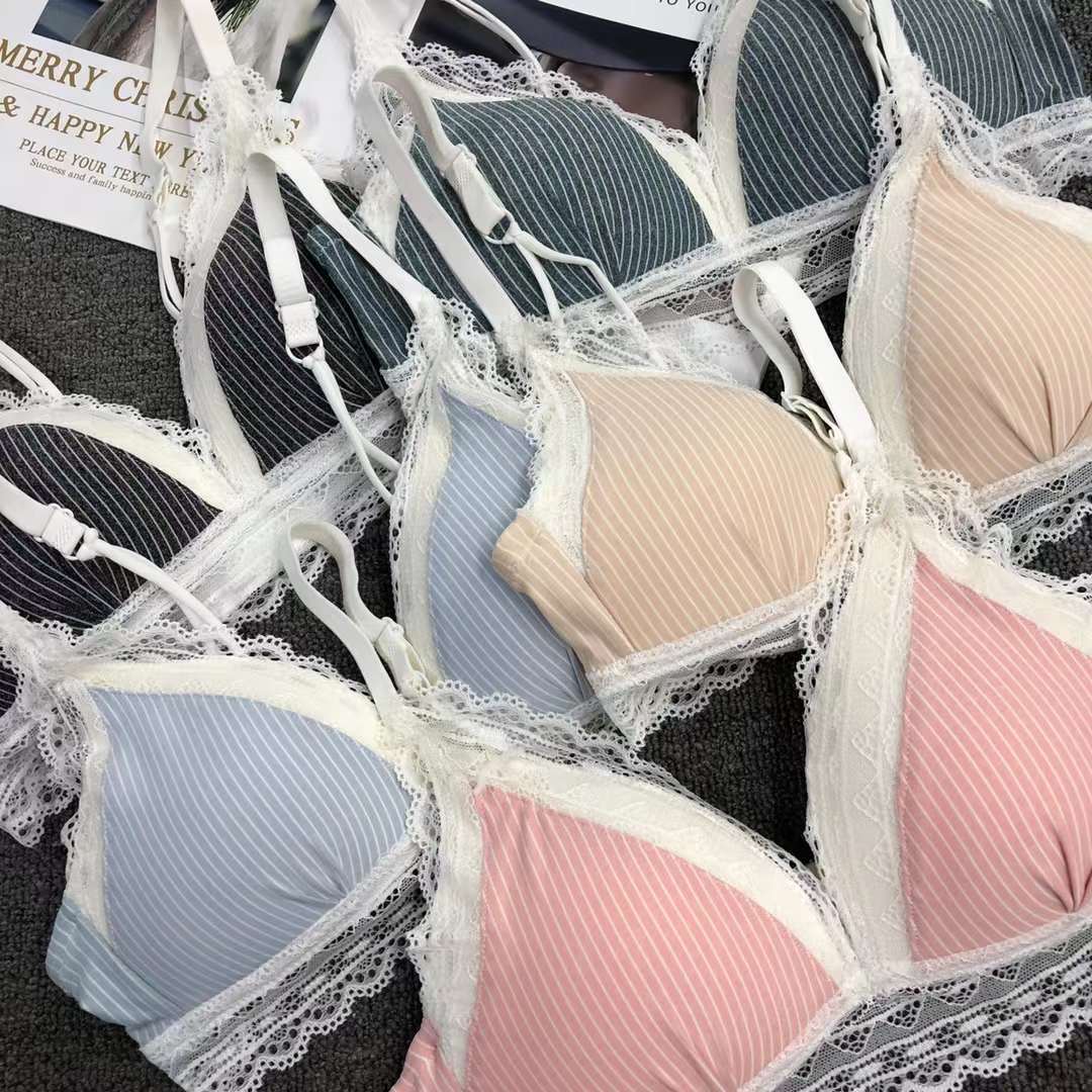 Nueva colección de pecho push-up ajustable de tres pechos cómoda sin costura inalámbrica superior delgada inferior ropa interior gruesa sujetador de las mujeres