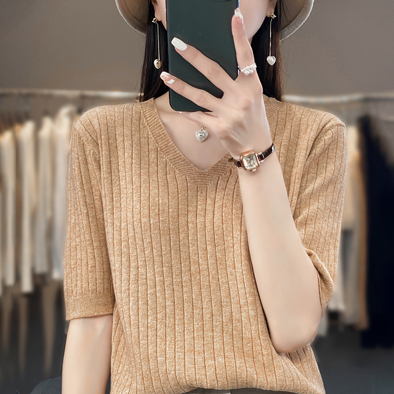 Half Sleeve Knitted Base Shirt Women's V-neck Pullover Half-sleeve Thin Sweater Simple Solid Color Sweater Mid-sleeve Top T-shirt