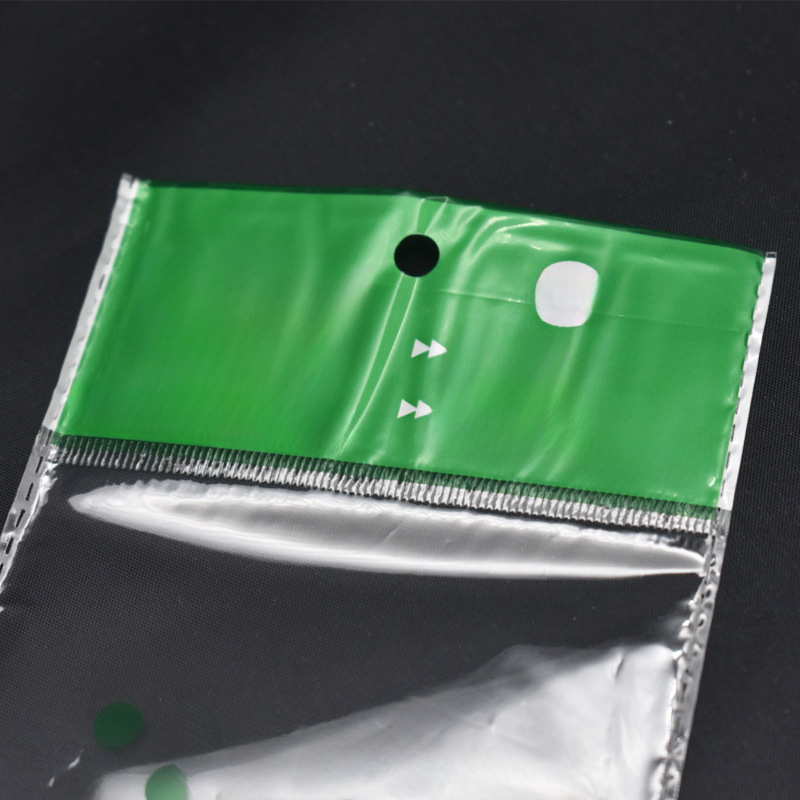 The manufacturer produces self-adhesive bags for toy packaging with printed patterns, airplane hook hole card head bags, OPP self-adhesive bags for wholesale.