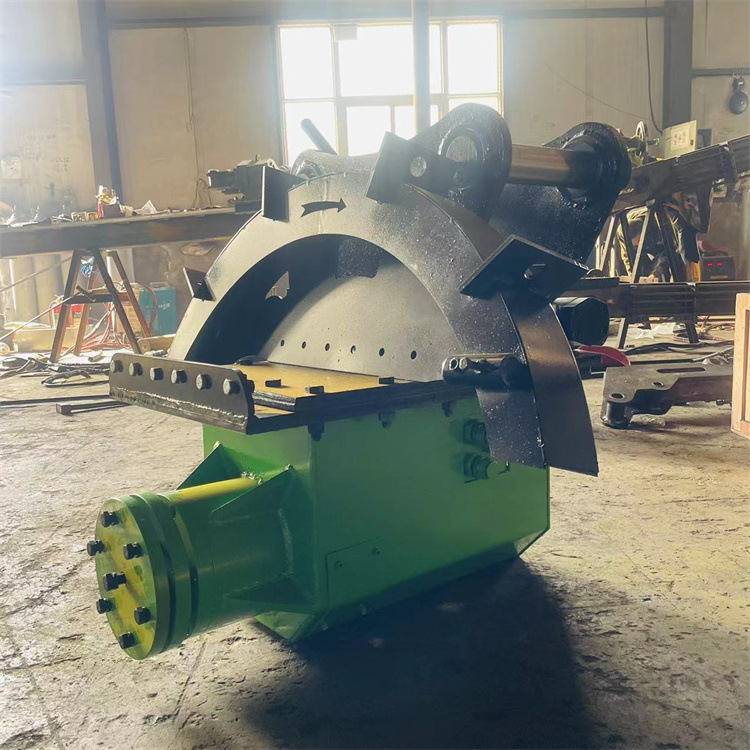 广东云浮轨道切割岩石锯各种挖机型号切割锯创菲岩石锯挖基坑