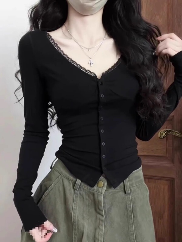Early Spring Pure Lust Style V-Neck Black Bottoming Shirt Top Women's Spring French Unique Slim Sexy Knitted Top