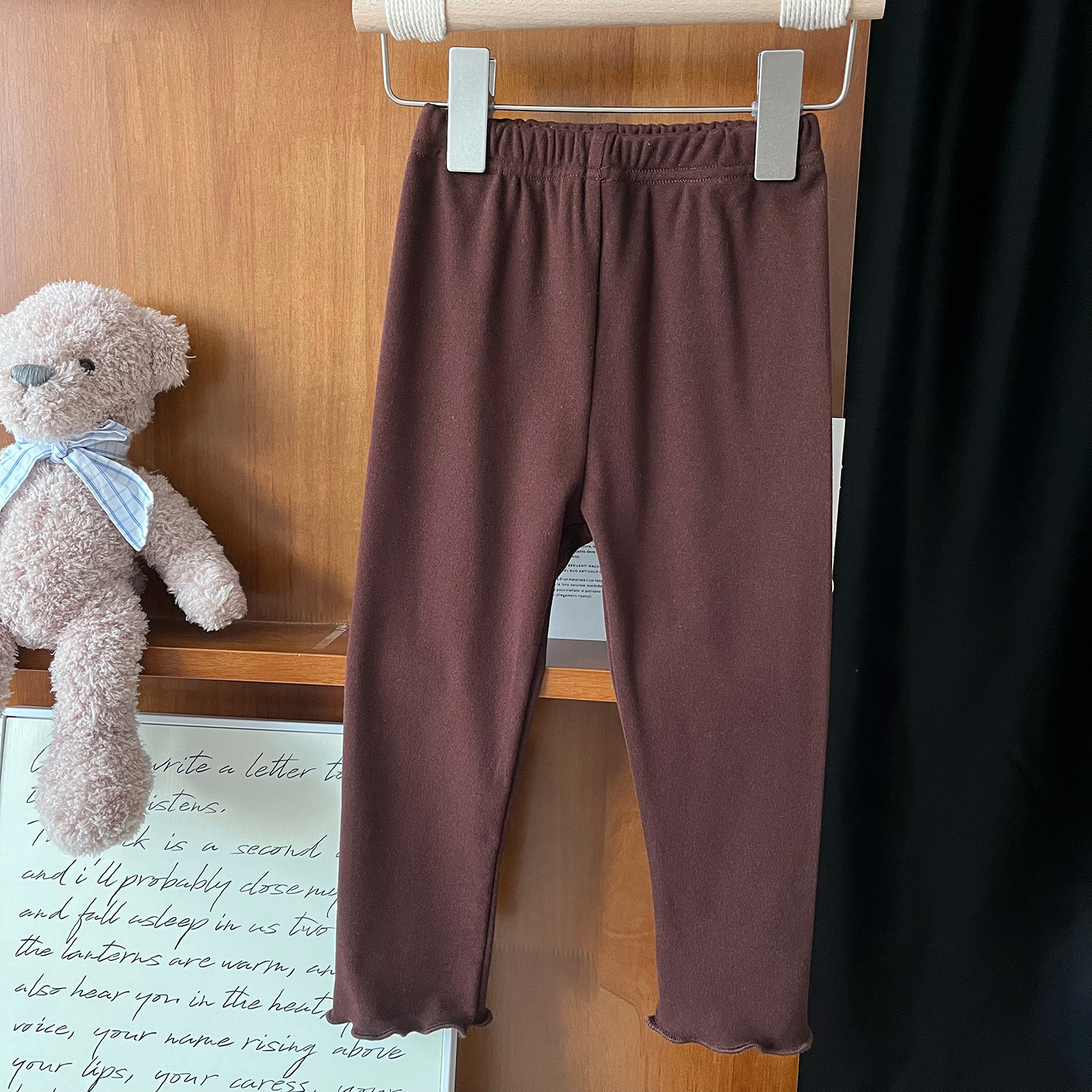 Conjunto de capa con capucha para niña estilo otoñal moda_voghion.com