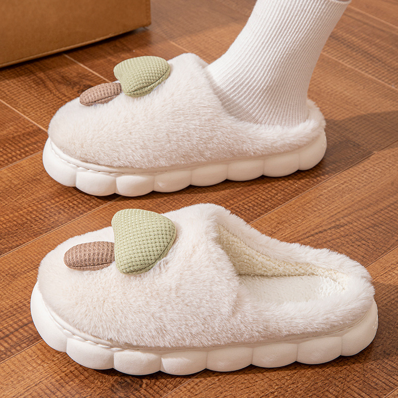 Zapatillas de algodón de hongos de invierno transfronterizas, zapatillas de invierno de peluche cálidas, zapatillas de pelo para parejas domésticas, mujeres