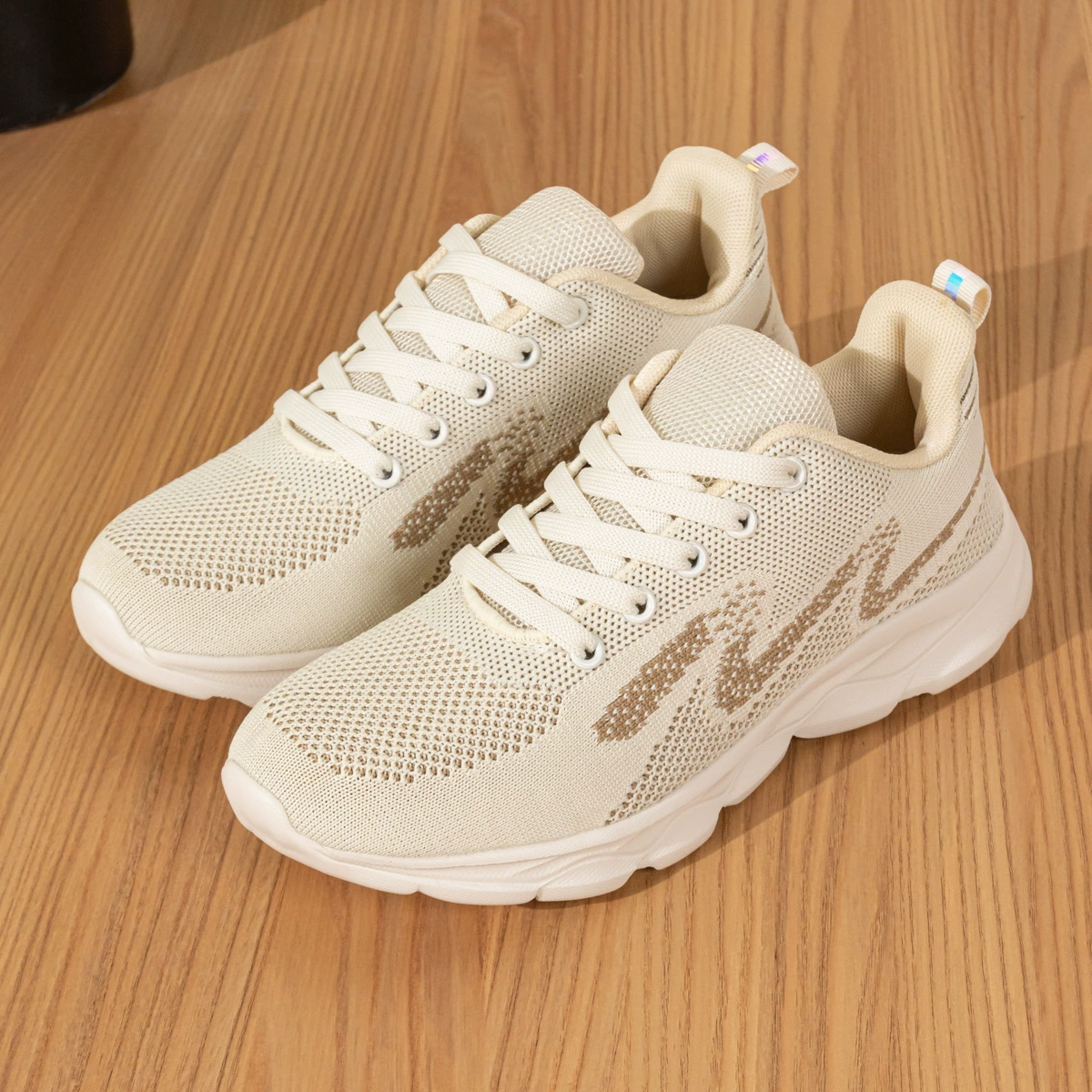 Новая весенняя, летняя и осенняя повседневная спортивная обувь с сеткой, женская обувь для бега, мягкая подошва, эластичная, легкая, нескользящая, дышащая, амортизирующая обувь.