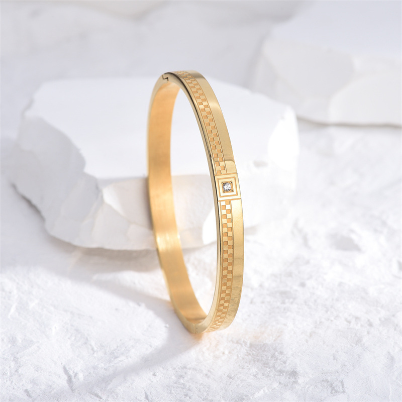 Fashion Solid Color Titanium Steel Plating Inlay Zircon Bangle 1 Piece
