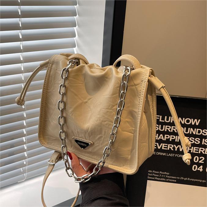 Bolso plegable de moda popular para mujeres 2024 nueva cadena bolso cuadrado sensación de alta calidad bolso casual universal