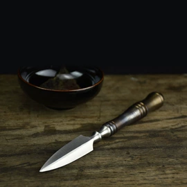 装饰刀剑;金属工艺品;家用菜刀