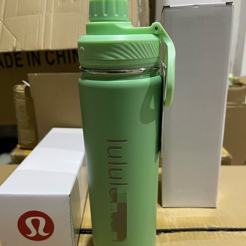 ルルレモン サーモスカップ バック トゥ ライフ スポーツ ヨガ フィットネス ウォーターボトル 710ml ケトル ポータブル ウォーターカップ|undefined