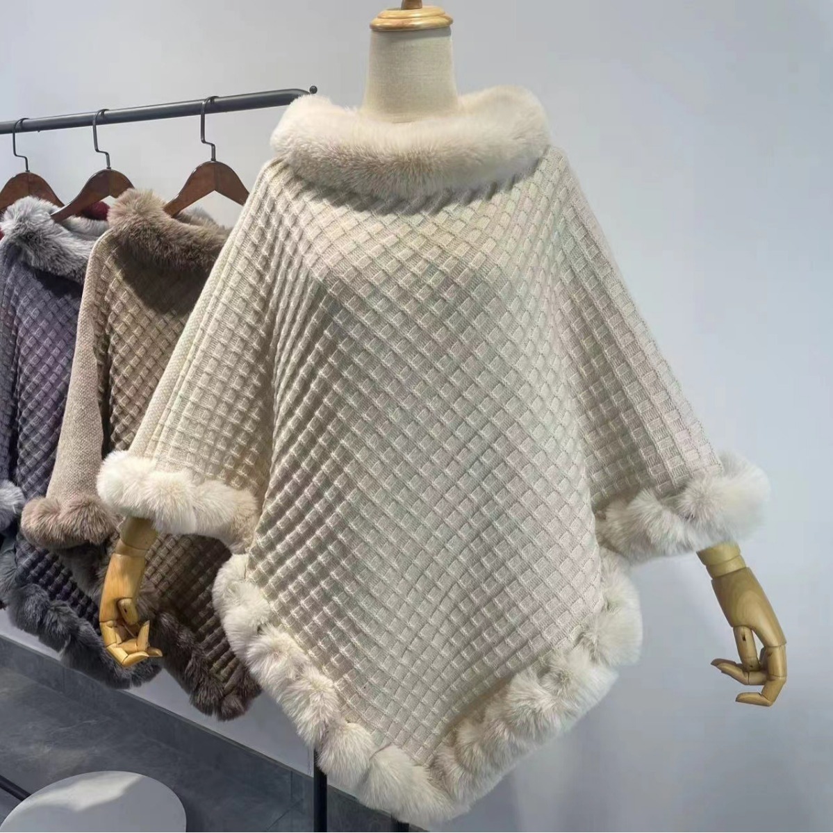 Abbigliamento da donna Pelliccia di coniglio Temperamento Nuovo girocollo Pullover Plaid Moda Scialle Lavorato a maglia_voghion.com