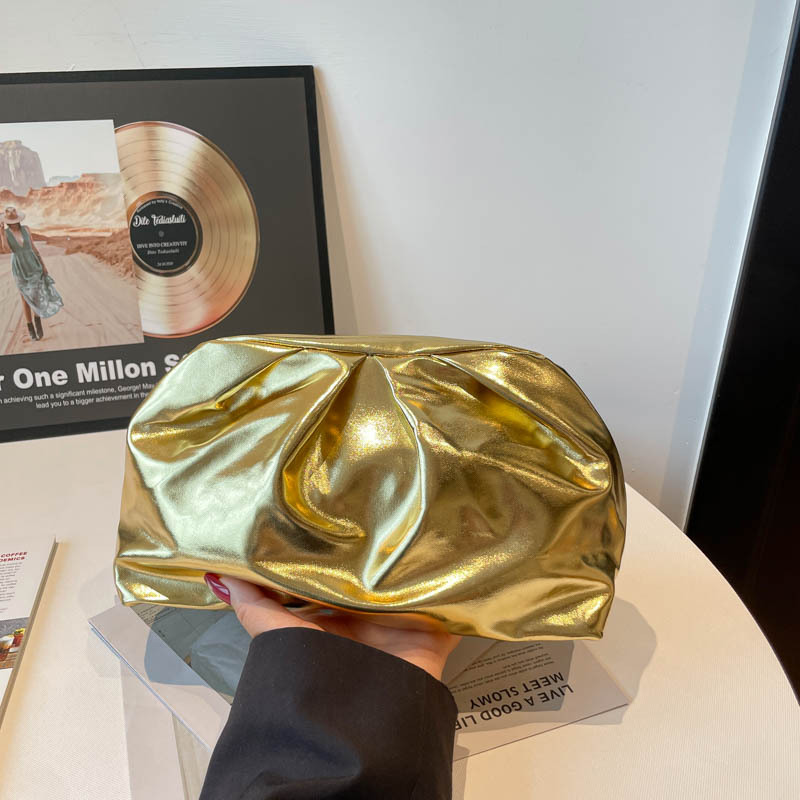 2026 nuevo bolso de nube plegado brillante, bolso de hombro de moda casual de mujer, bolso de viaje de alta calidad