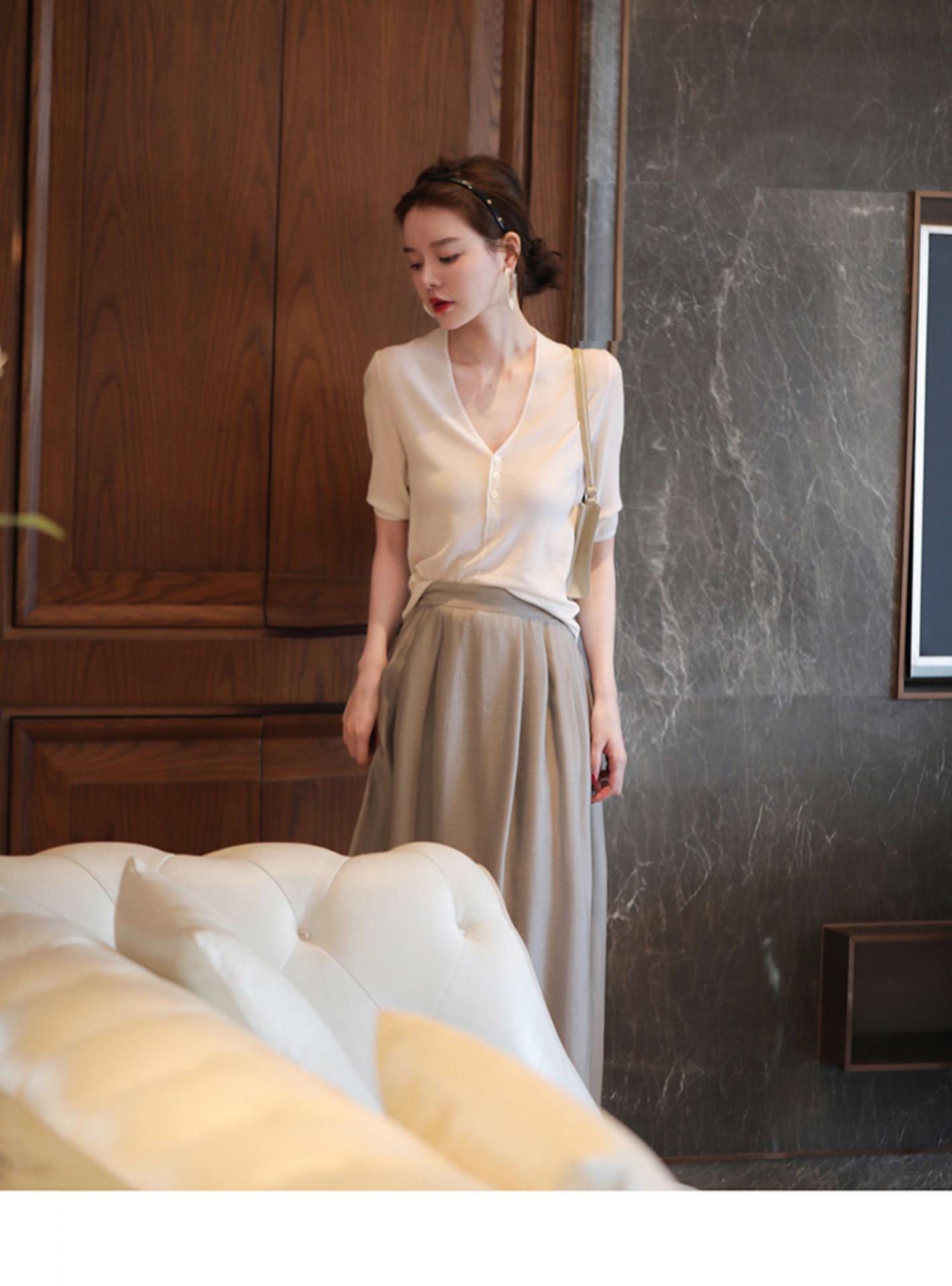 Áo len dệt kim tay lỡ cổ V dáng ôm chất liệu lụa đá mùa hè, mỏng nhẹ đa năng — đen chi tiết 3