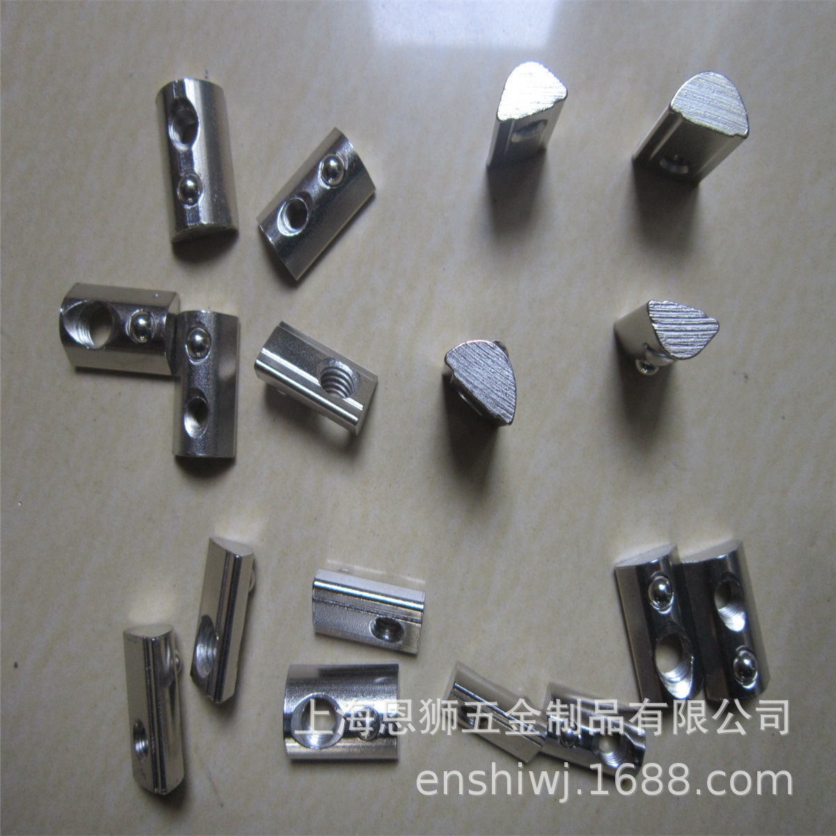 供应铝型材欧标40M4弹性螺母   型材螺母