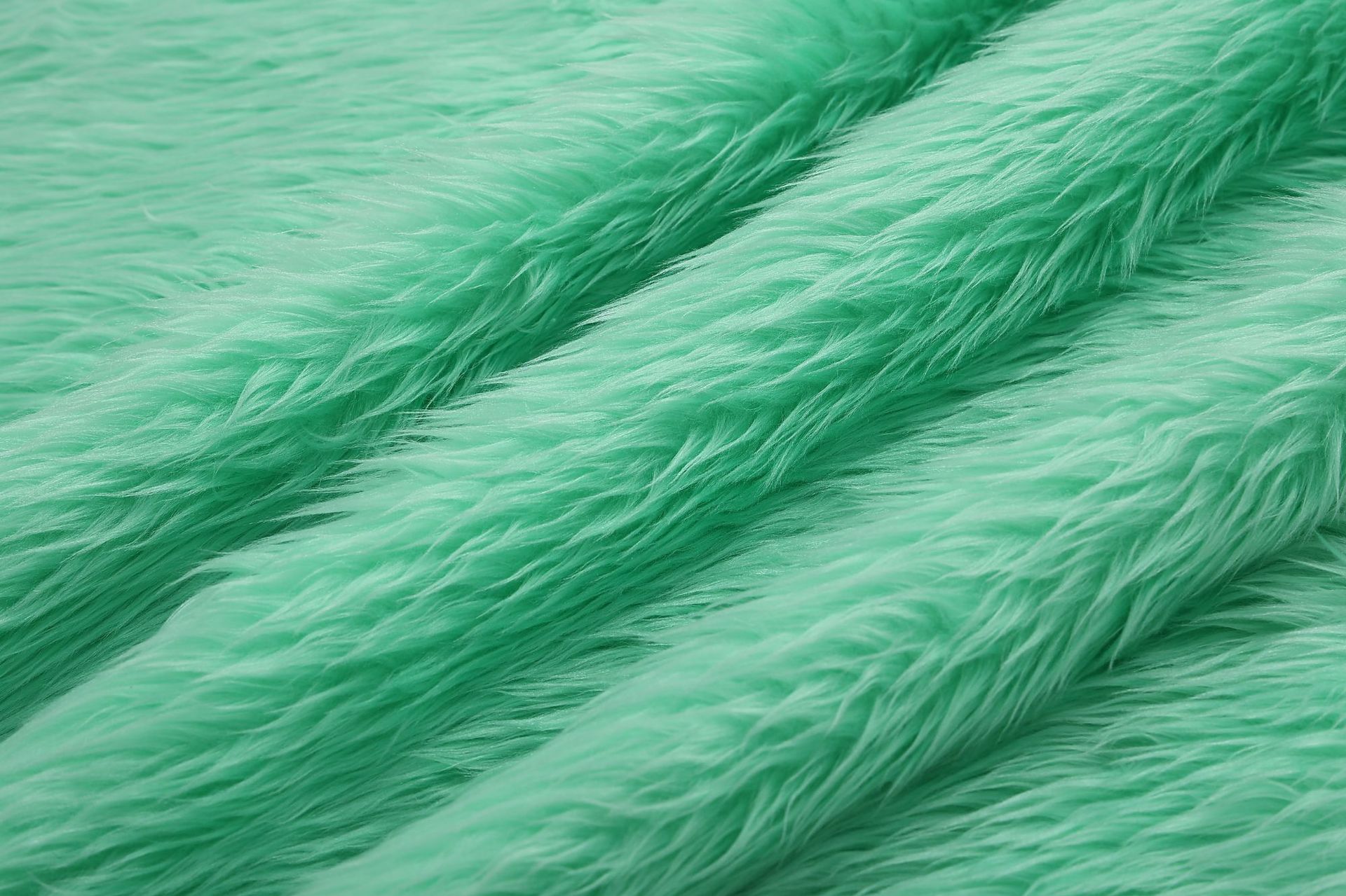 現物の3cm洗水ウサギの毛のローラー93色のおもちゃの服装の家庭用紡績の靴の材料の人造の長い毛の生えた生地の落水した毛