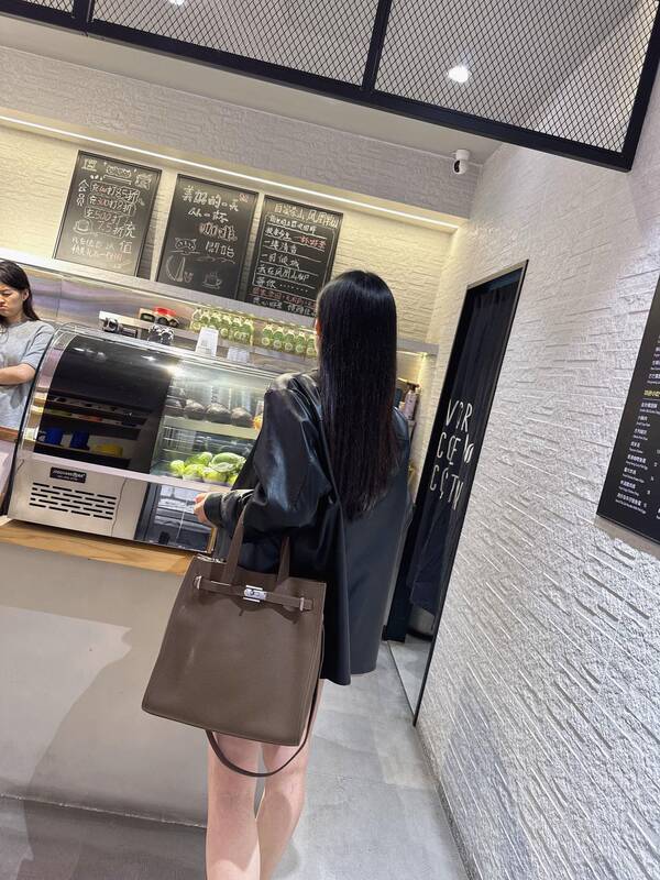大容量高品质新款铂金跨境真皮女包头层牛皮斜挎手提锁扣凯莉大包|undefined