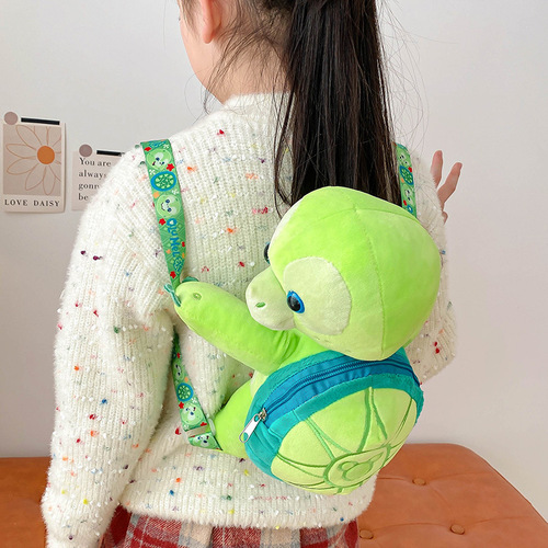 跨境新款小乌龟可爱毛绒双肩包网红儿童包包休闲卡通公仔背包礼物