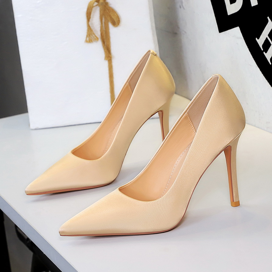 Women's Satin Stiletto Heel Pumps Pointed Toe Slip-on Banquet_voghion.com