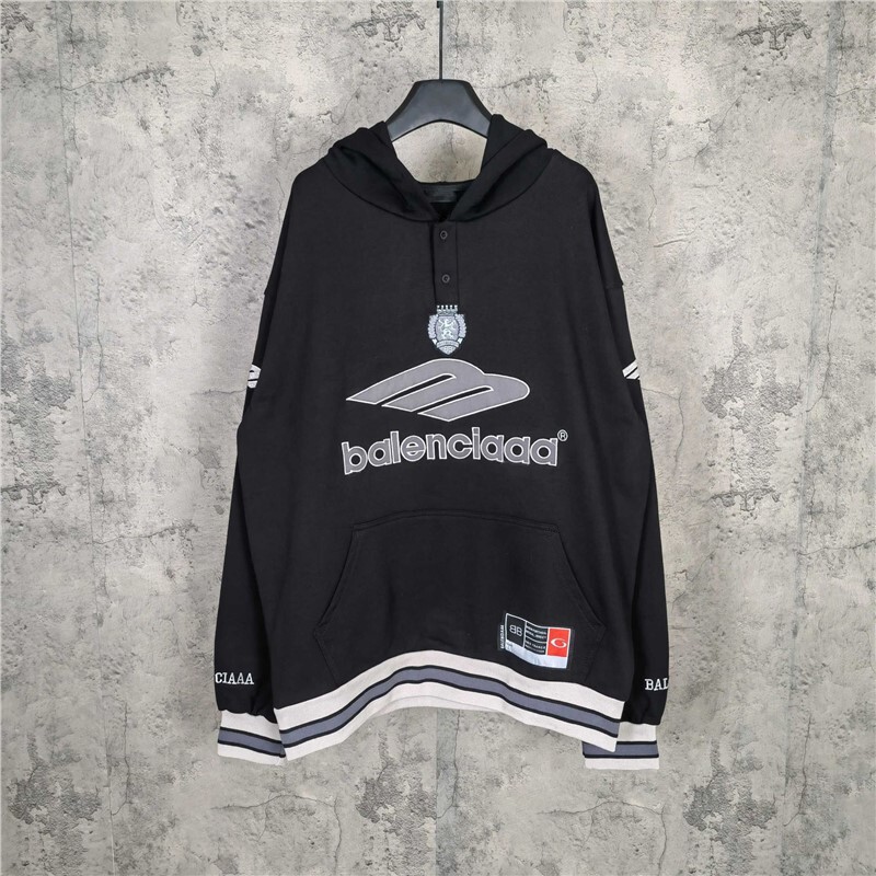 Cross-Border Paris Fashion Brand B's 26Ss New Manchester United Logo Embroidered Logo Casual Loose Hooded Sweatshirt for Men and Women Cross-Border Paris Fashion Brand B's 26Ss New Manchester United Logo Embroidered Logo Casual Loose Hooded Sweatshirt for Men and Women