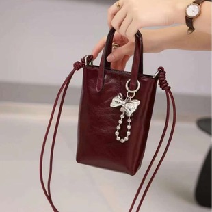 Advanced Sense Top Layer Cowhide Mobile Phone Bag Mini Exquisite Cute Handbag Retro Niche Single Shoulder Crossbody Bucket Bag