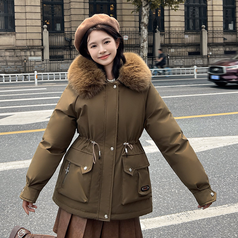 2025 invierno nuevo comercio exterior grueso para superar la cintura femenina delgada con capuzas cuello de cabello grande abrigo de algodón cálido