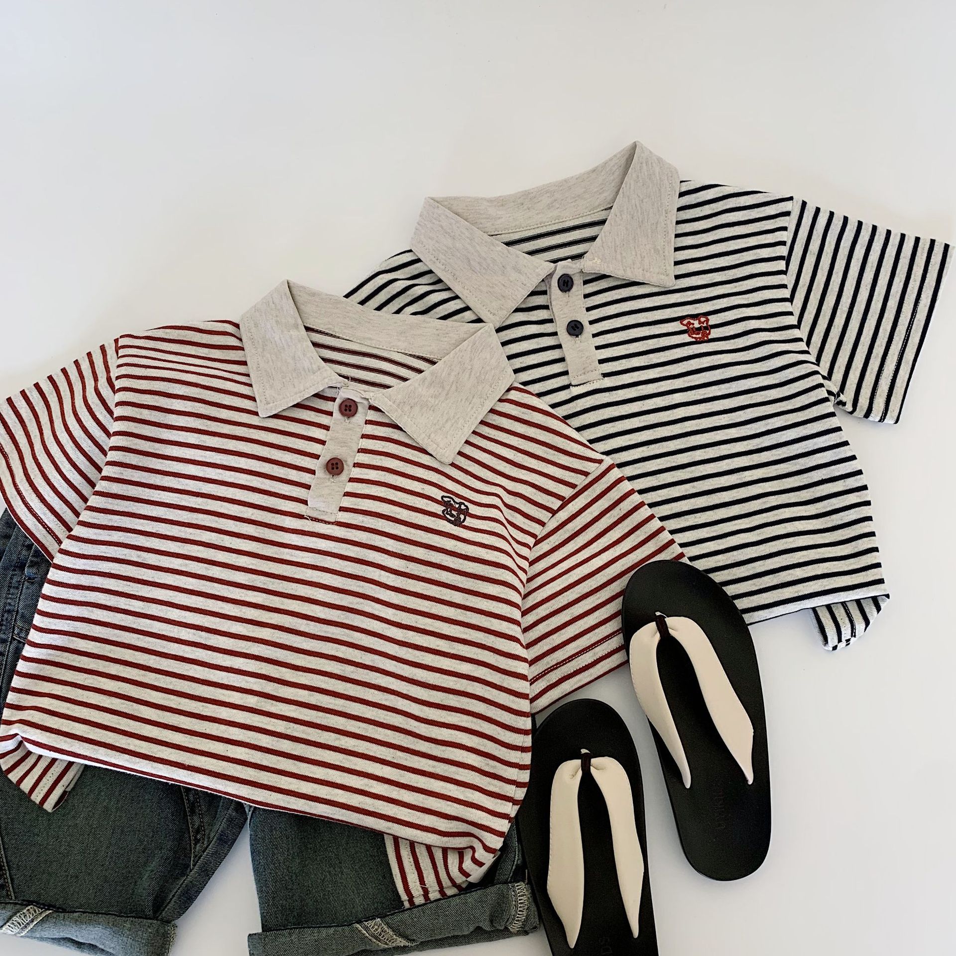 Polo de manga corta para niños Maibao para niños 2025 verano nuevo estilo para niños y niñas camiseta suelta a rayas para niños Zhili ropa para niños a