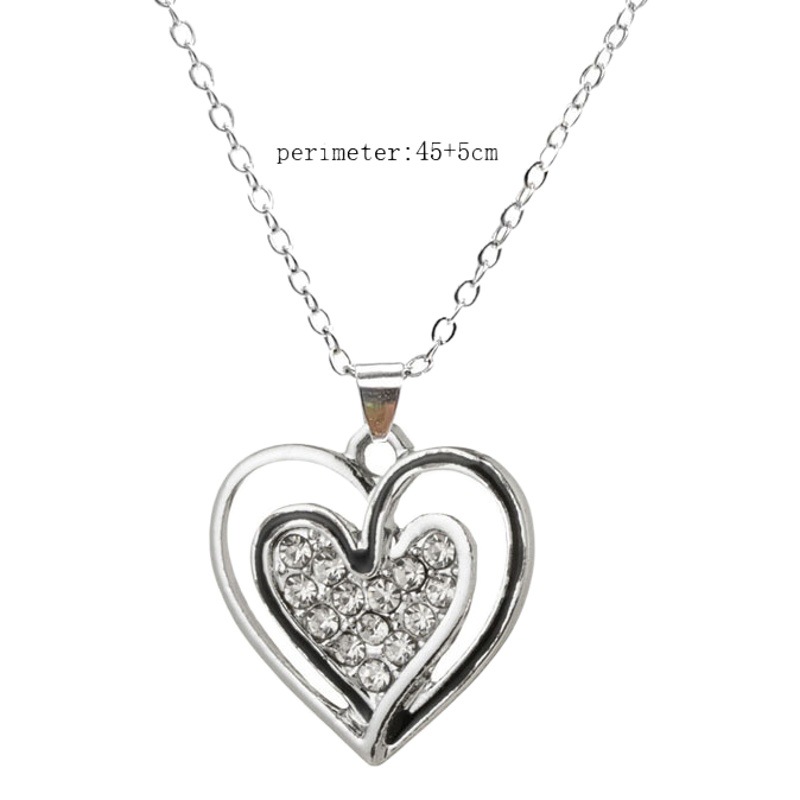 Collar de corazón con diamantes – diseño unisex, versátil, ideal como regalo