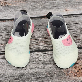 儿童泳衣;泳帽;泳裤