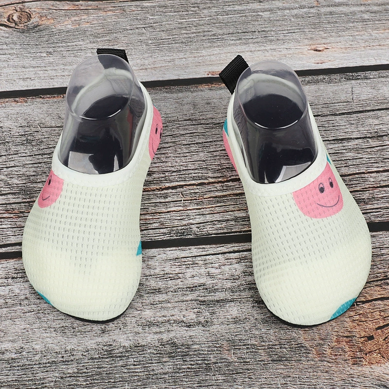 Подходящая детская пляжная обувь Yilang, плавающая вброд, быстросохнущая Нескользящая, устойчивая к порезам обувь для подводного плавания с мягким дном