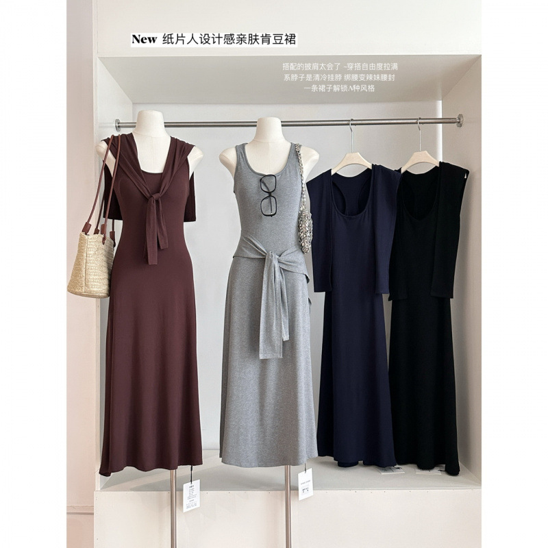 夏の新作！女性用UネックI字型サスペンダードレス、夏のウエストとヒップを包むロングスカートとショールの2点セット|undefined