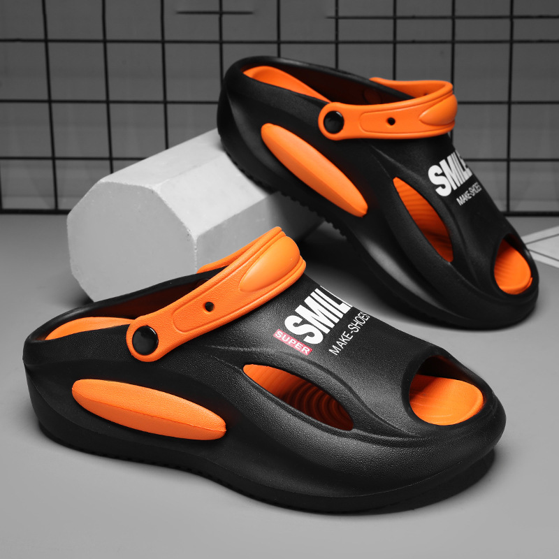 En nombre de las sandalias y pantuflas para hombres y mujeres, los estudiantes de verano EVA pisando mierda, suelas gruesas, uso externo, conducir sandalias y pantuflas transfronterizas