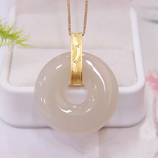 Fubei Diamond Jewelry [18K Gold Inlaid with Natural Hetian Jade and Lotus Root Powder Safety Buckle Pendant] the Size of the Bare Stone Is about 30mm