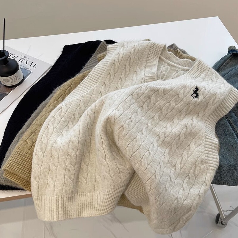 Small Embroidered V Neck Knitted Vest! Autumn and Winter Retro Hemp Pattern Loose Slimming Look Layered Sleeveless Sweater Vest for Women