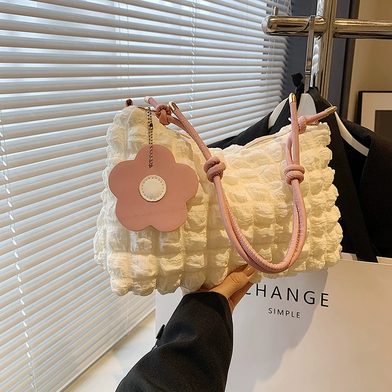 Плиссированная большая вместимость модная однотонная маленькая свежая Наплечная Сумка с узлом в Корейском стиле Маленькая женская сумка 2024 новая сумка-мессенджер Женская