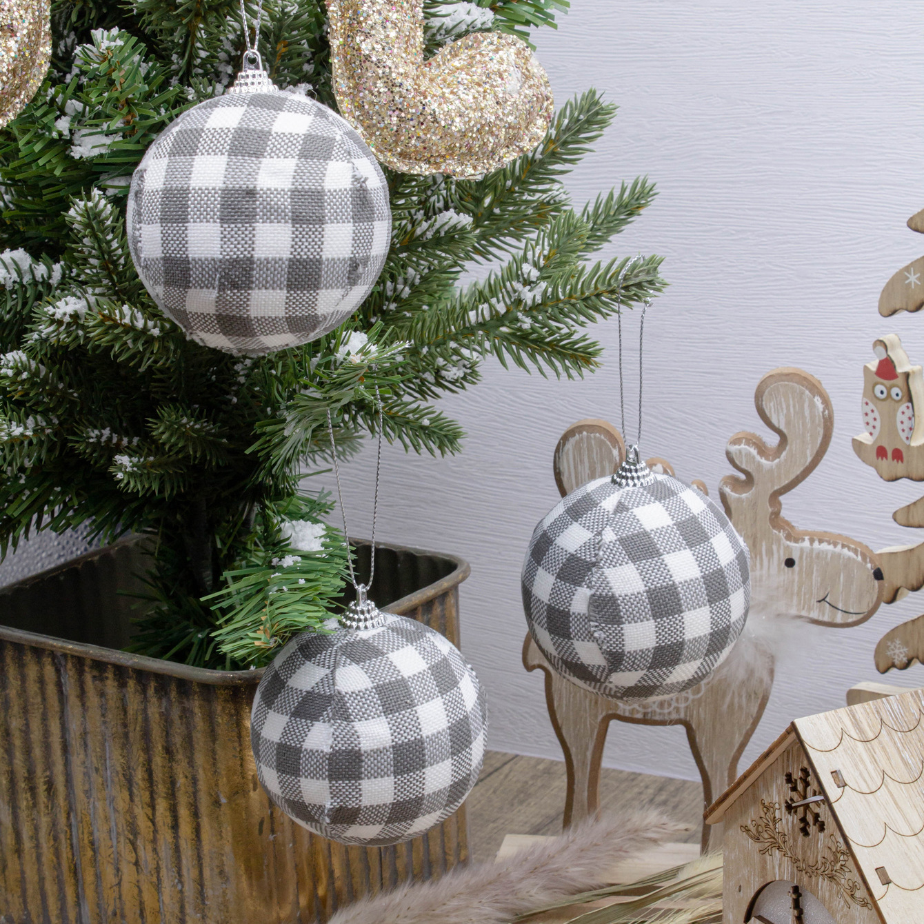 En stock suministros de decoración de Navidad celosía árbol de Navidad colgante tela de espuma traje de bola de Navidad 8m3/6 unids