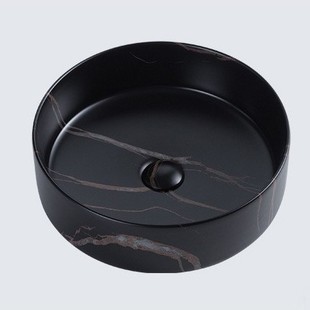 �մ�̨���豱�W��ɫ�Ƶ�ˇ�g���Sʯ�y��һ�w�脓���p��ϴ����