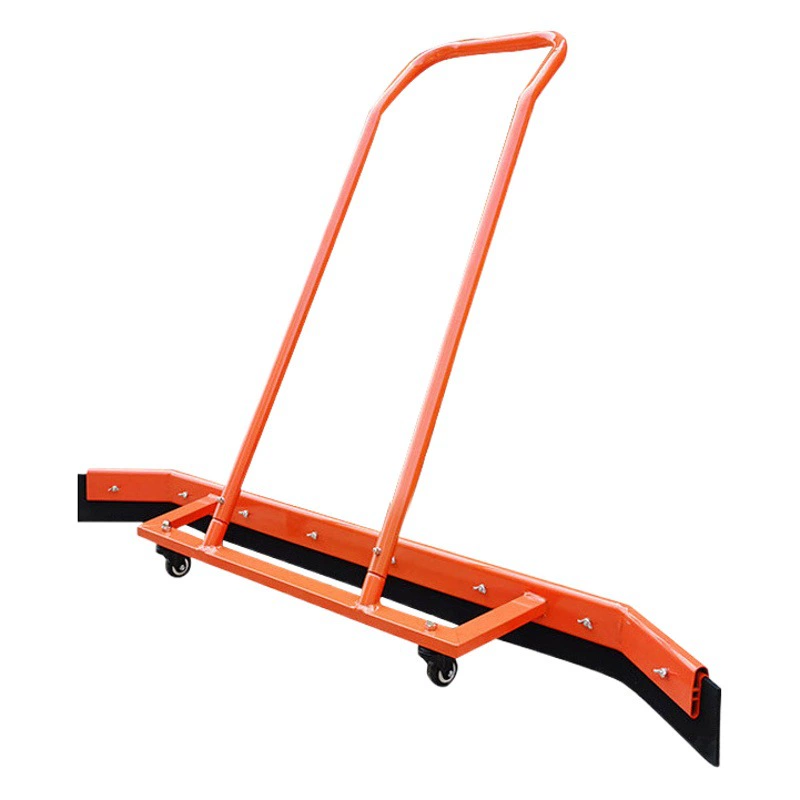 Толкатель корта толкает воду, чтобы соскребать теннисный корт на открытом воздухе Большая парковка из алюминиевого сплава Чистая баскетбольная площадка