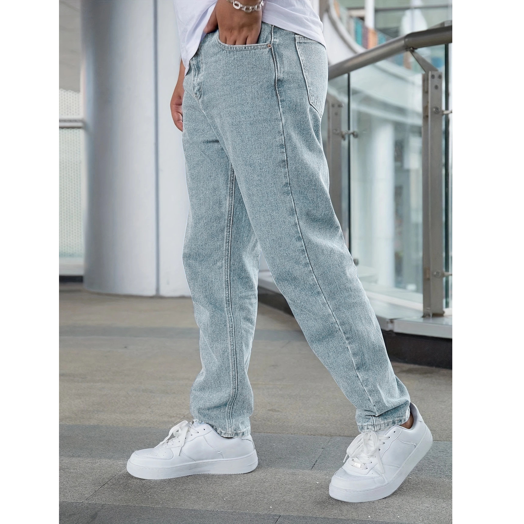 Men's Light Blue Straight Leg Jeans Casual Stretch Cotton Trousers Midweight Zipper Fly Mid Waist Long Pants_voghion.com