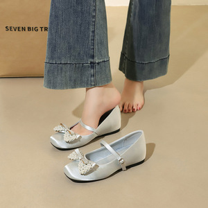 836-H165 French style Sweet Pearl Bow Square Head Shallow Mouth One Word Buckle with Inner Height Increase Middle Single