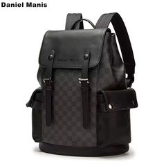 リュックサックの男性のリュックサックがかっこいいです。