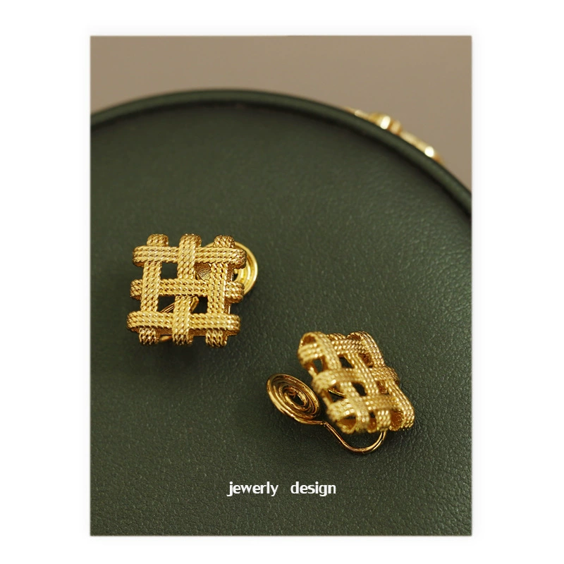 Серьги, сотканные ушные клипсы, мушиная спираль, стиль Chanel, новая коллекция, без проколов, стиль легкой роскоши, ярко запоминающийся стиль, стиль высокого качества