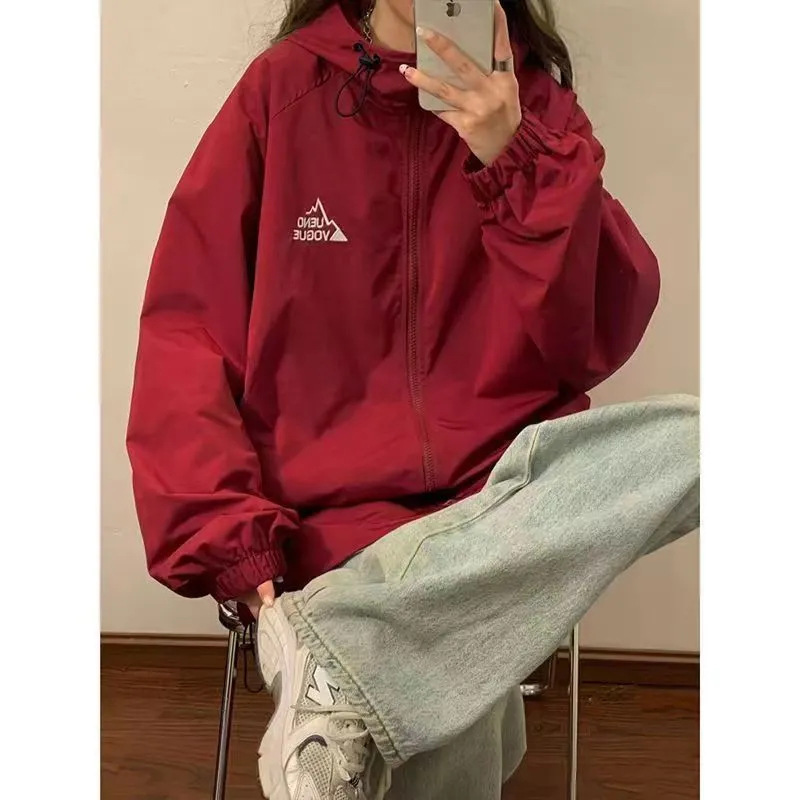 Red Charge Jacket Women's 2024 New American Style Retro Spring and Autumn Loose Fashion Little Baseball Suit Jacket